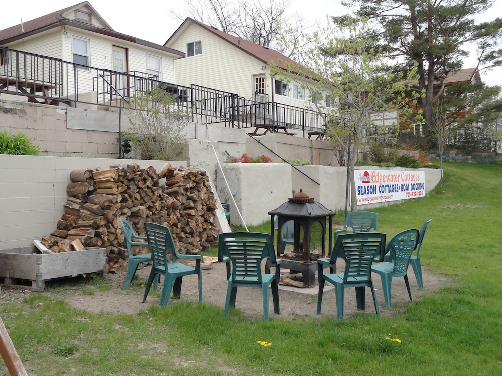 Edgewater Resorts - Edgewater Cottages