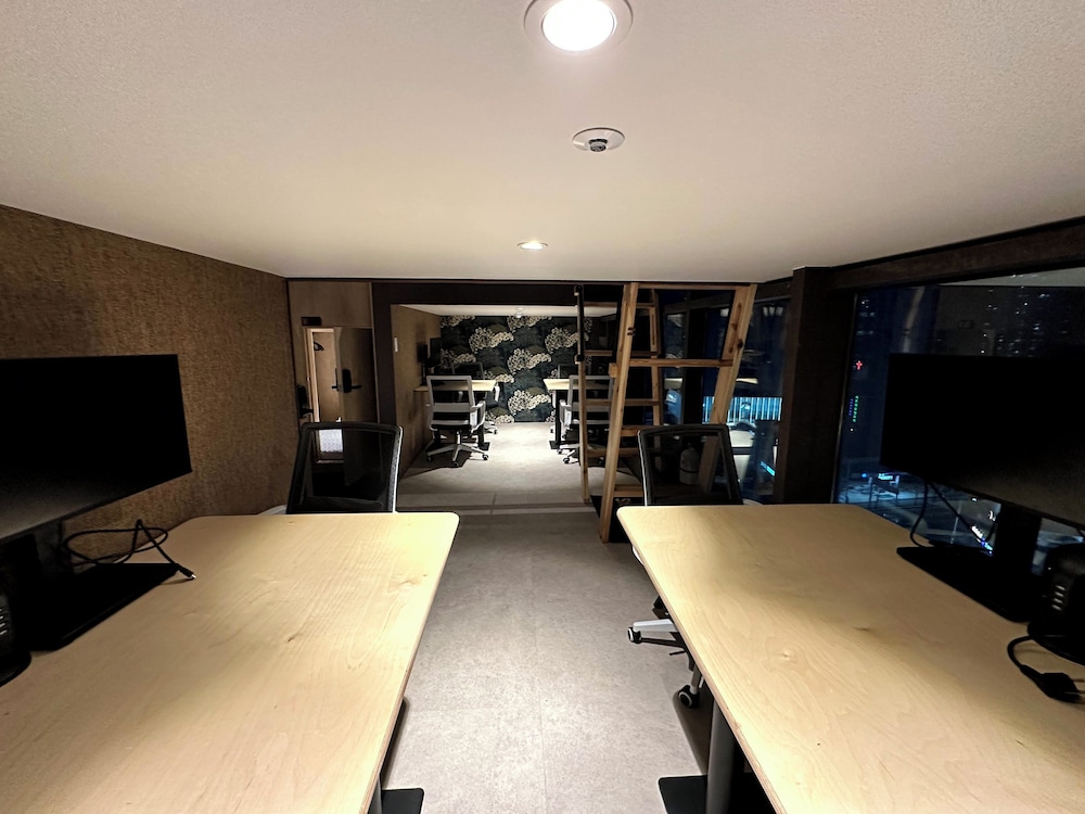 Nomad Live Hostel