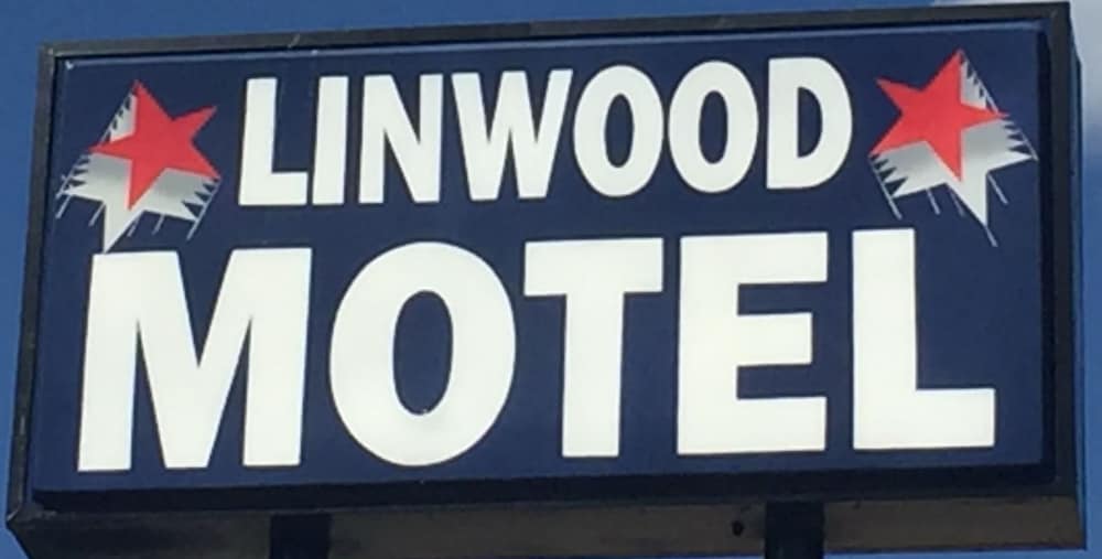 Linwood Motel - Property Image 1