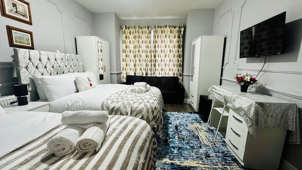 Heathrow roomzzzz B&B