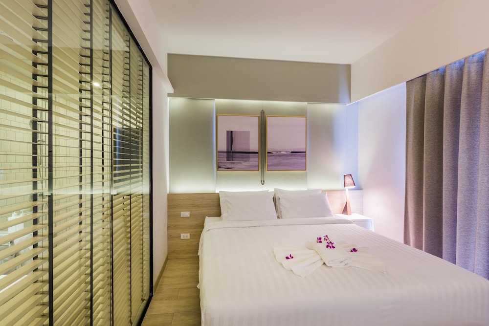 Snoozz Hotel - Hostel