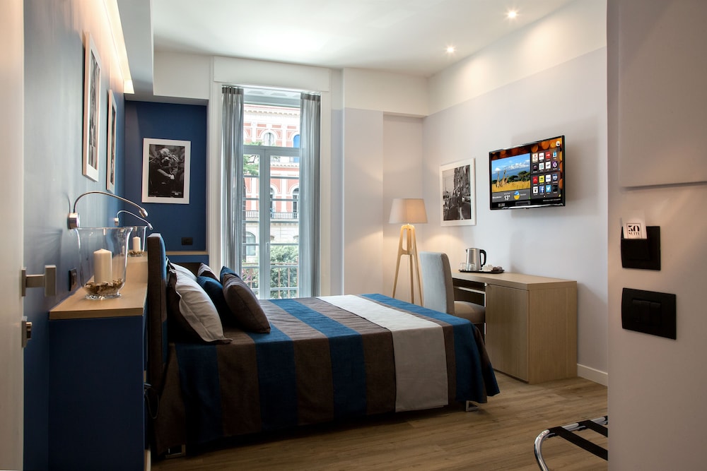 50 Suite Guesthouse