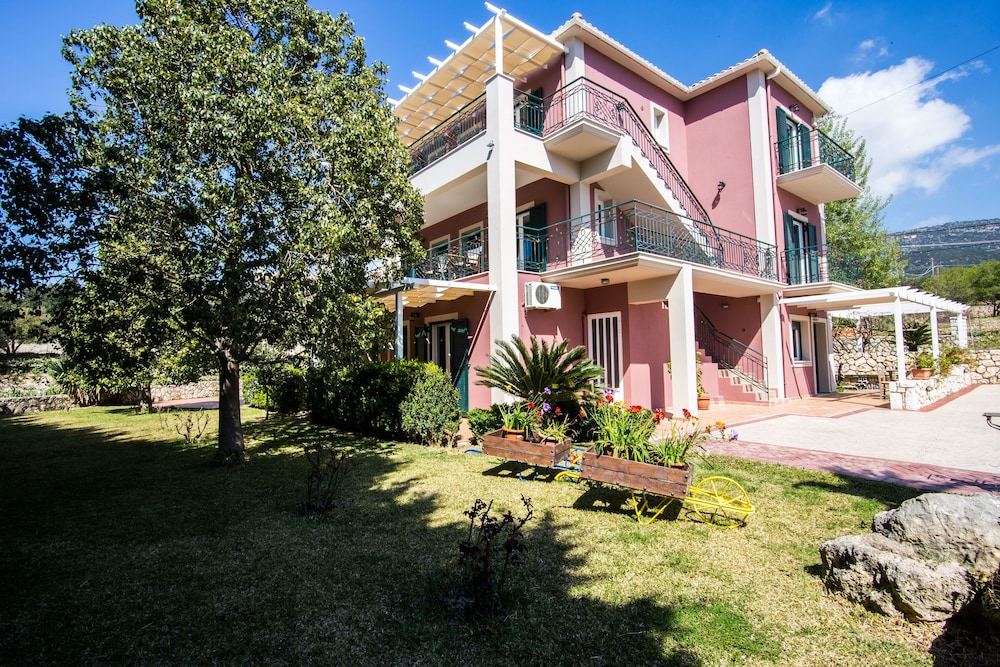 Dina Apartments