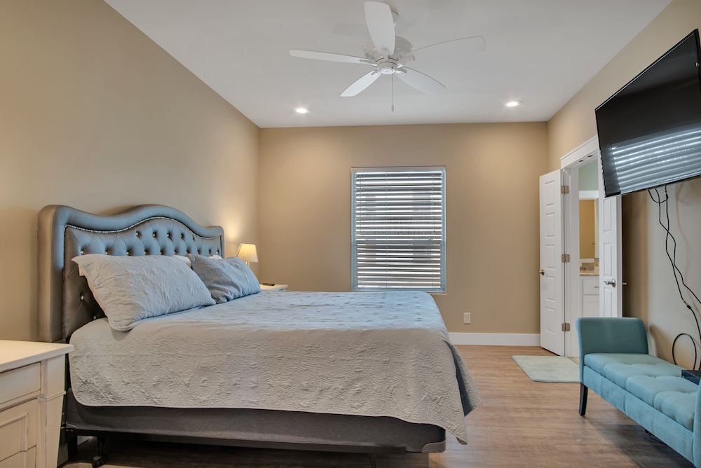 Texas Teal House view 2