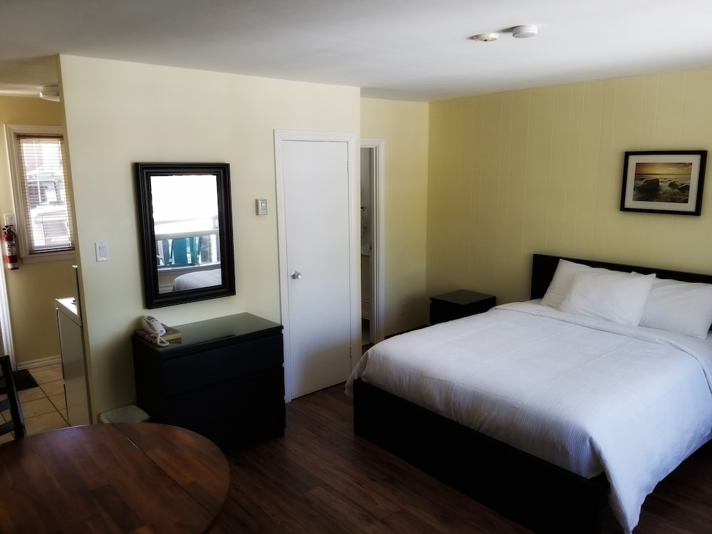 Pinedale Inn