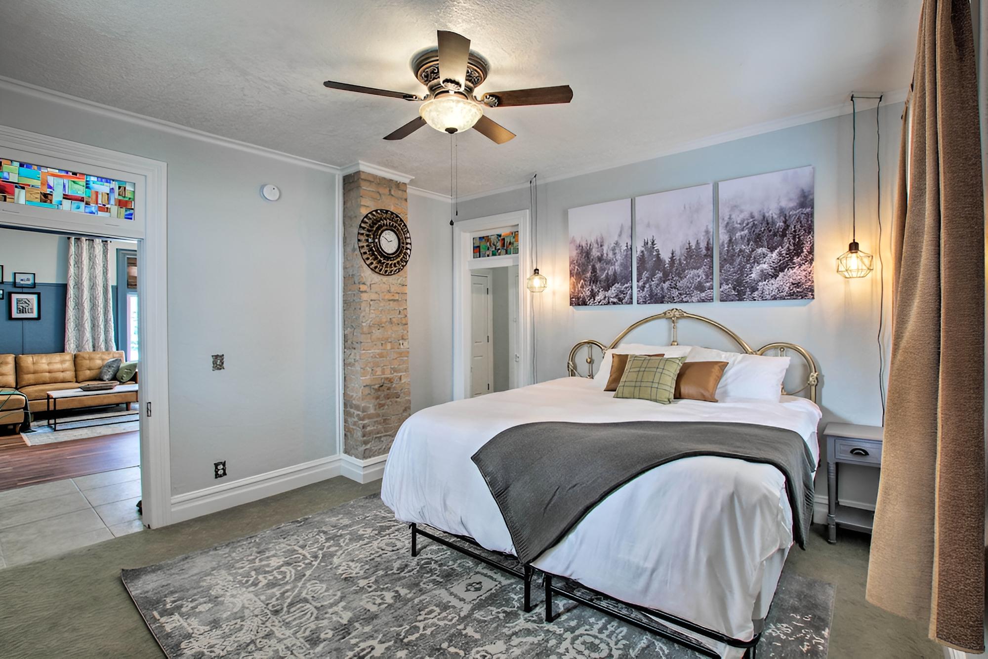 Beautiful Downtown House < 3 Miles to Hiking & USU view 3