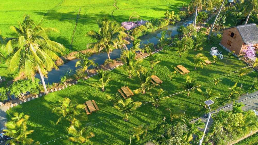 Hizo Garden Resort