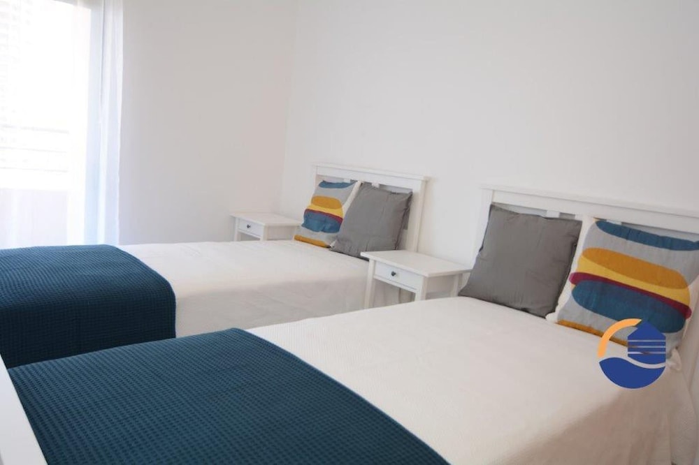 16 in Portim o With 2 Bedrooms and 2 Bathrooms
