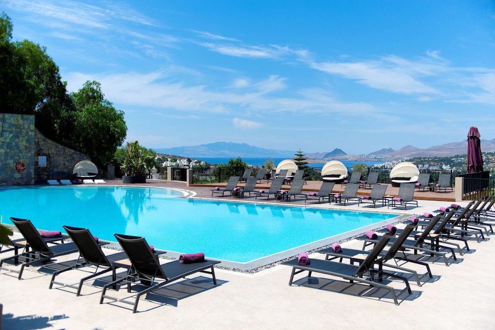 Ramada Resort by Wyndham Bodrum - Image 72