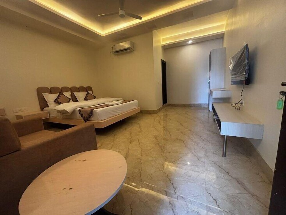 Golden Vista Resort - 10 Minute From Mayapur Temple