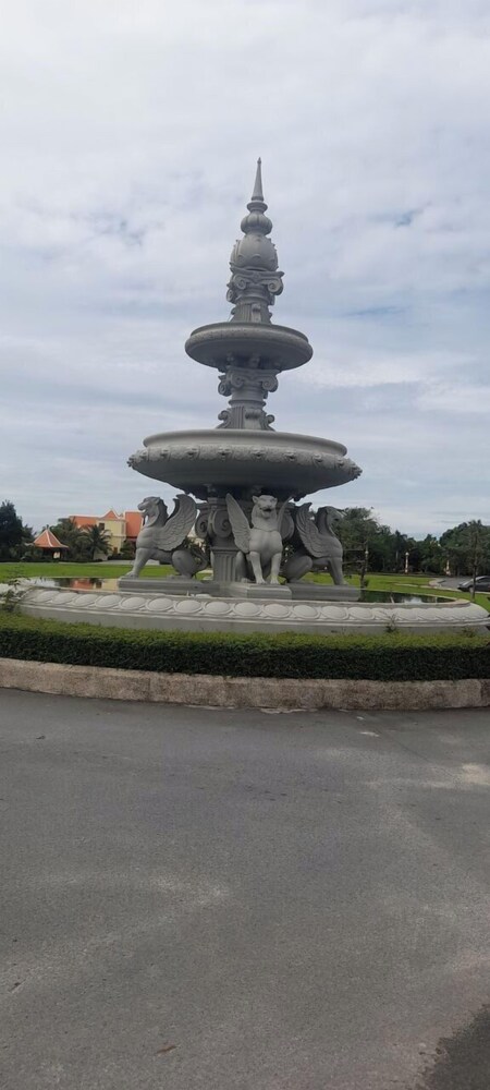Try Palace Resort Sihanoukville