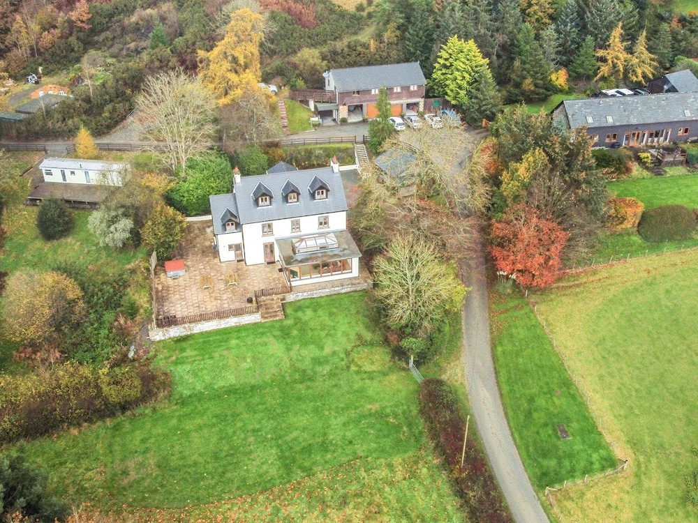 Oakwood House