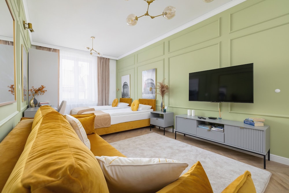 Starowiślna Lux Apartment by Renters view 3