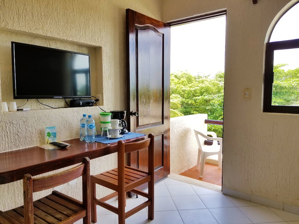 Villas De Rosa Beach Resort - Property Image 6