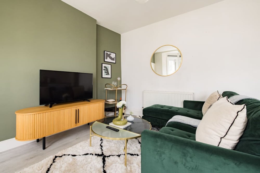 The Brockwell Park Place - Bright 2bdr Flat