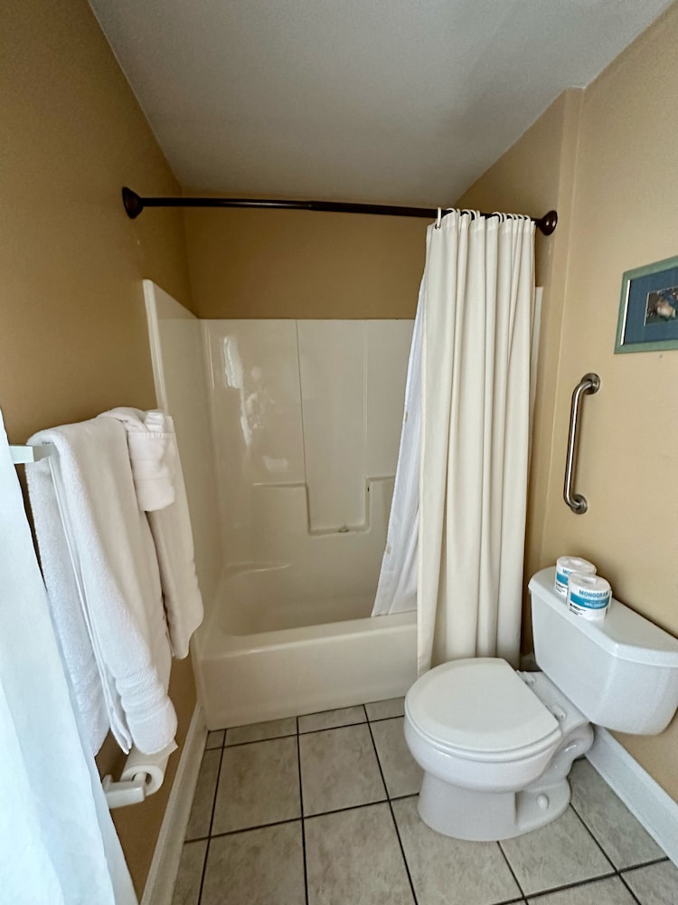 Historic Chambersburg Home w/ Pool + Game Rooms! view 3
