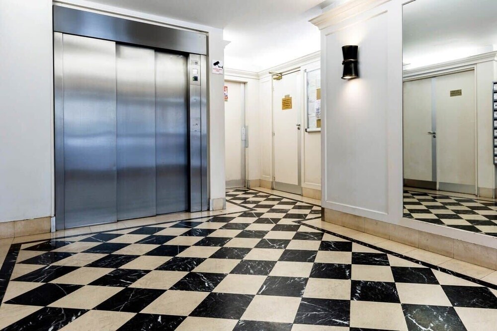 Petit Violette I Amazing 1 Bed Apt in Paris