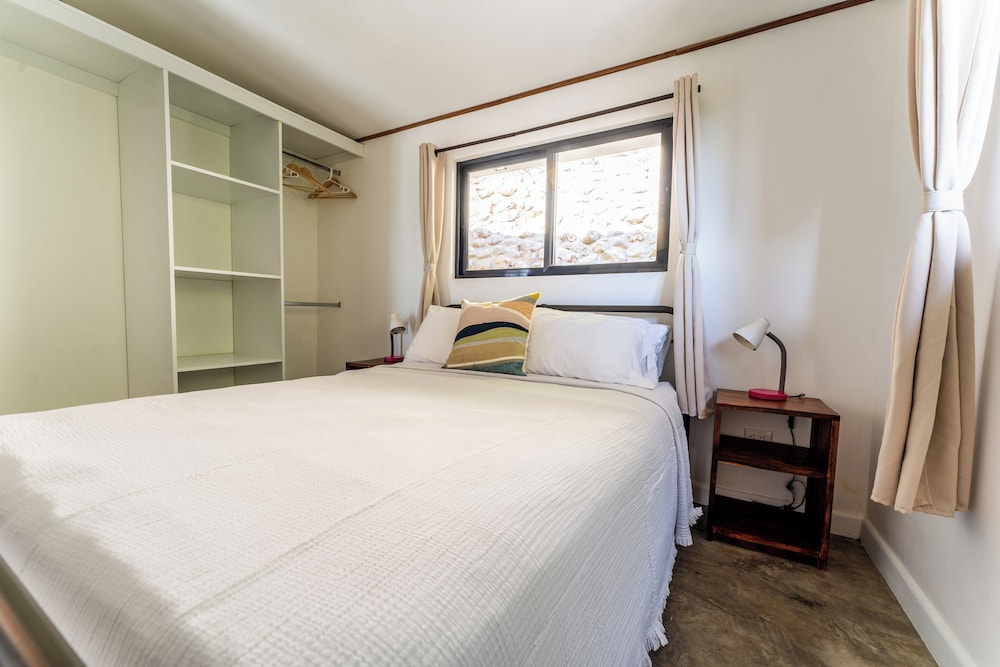 Sea View Paradise Retreat by Sea N' Rent