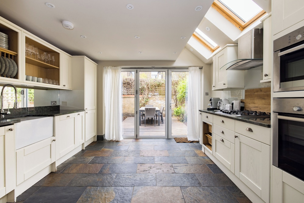 The North Kensington Cottage No 2