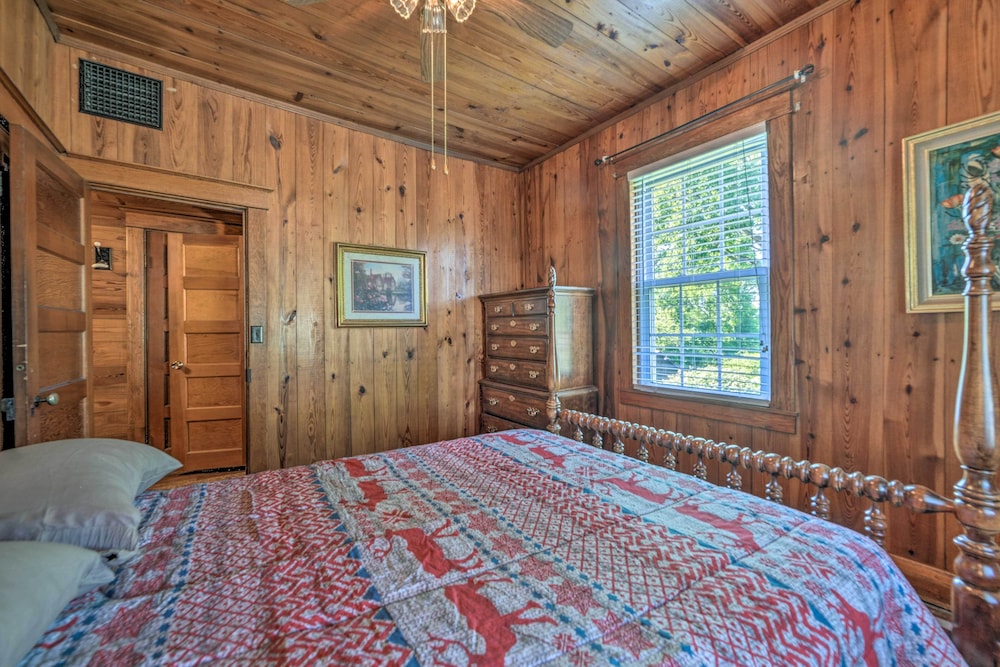 Rustic Dover Retreat w/ Porch - Walk to Boat Ramp!