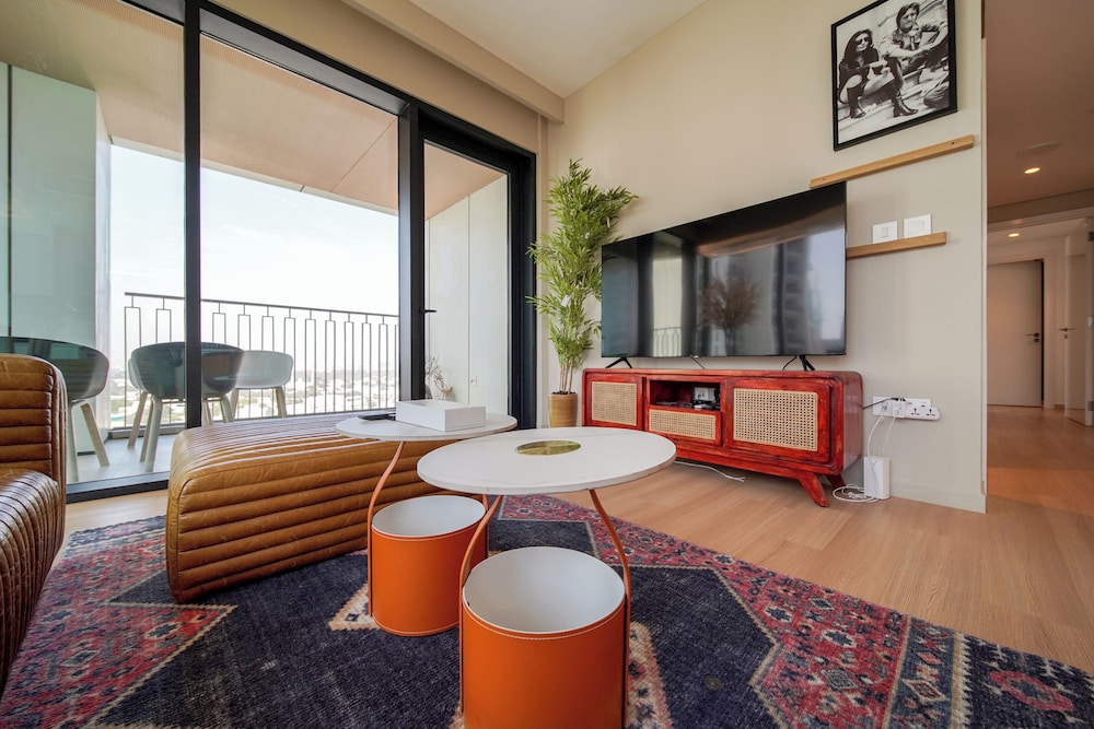 PVH - 2BR Artistic Retreat in Downtown Views 2