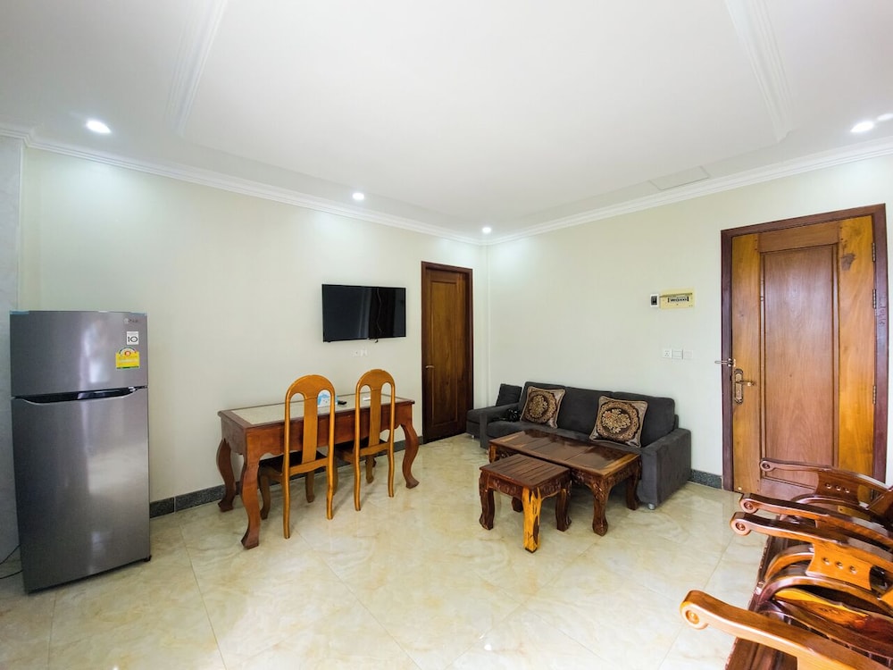 Sat Chamroeun Residence
