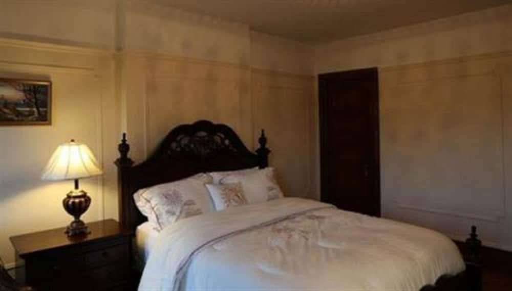 Lefferts Gardens Residence B&B