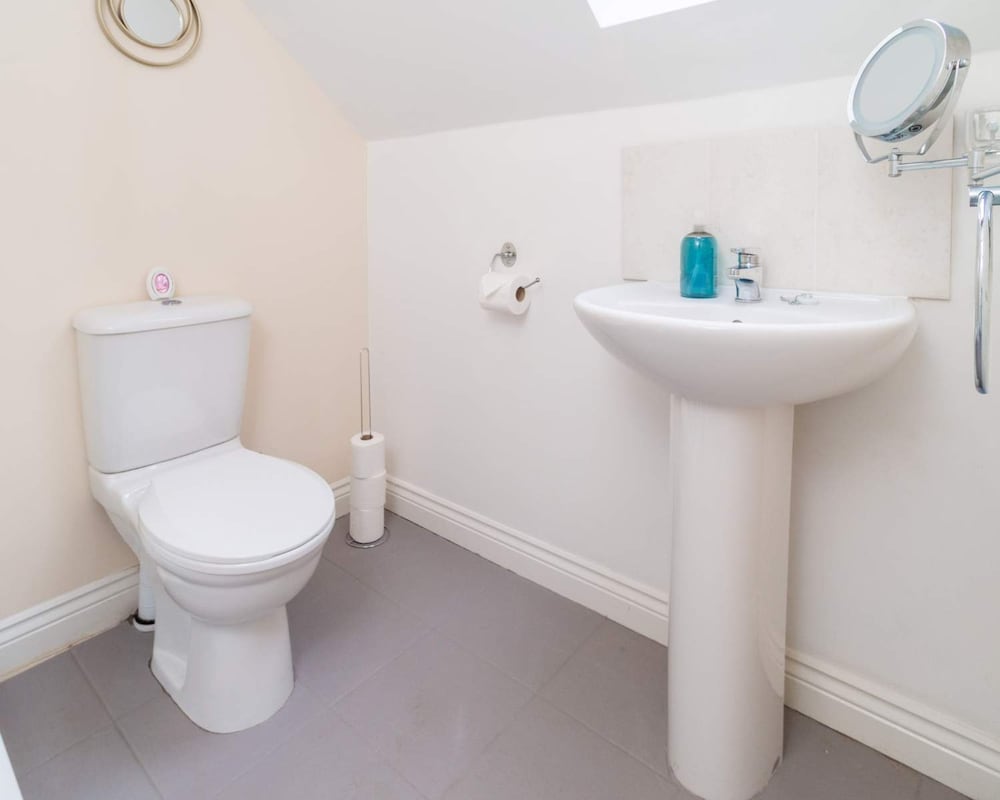 4BR Westlake Accommodation