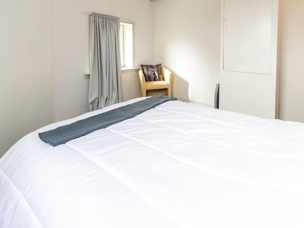 Holiday Home in Stavele With Terrace view 4