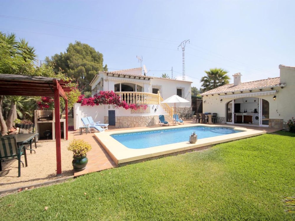 Villa- Amaya in Panorama