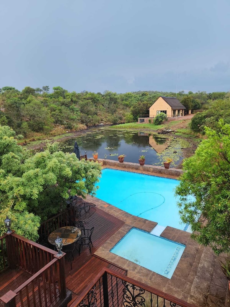 Lichenry Bush Lodge