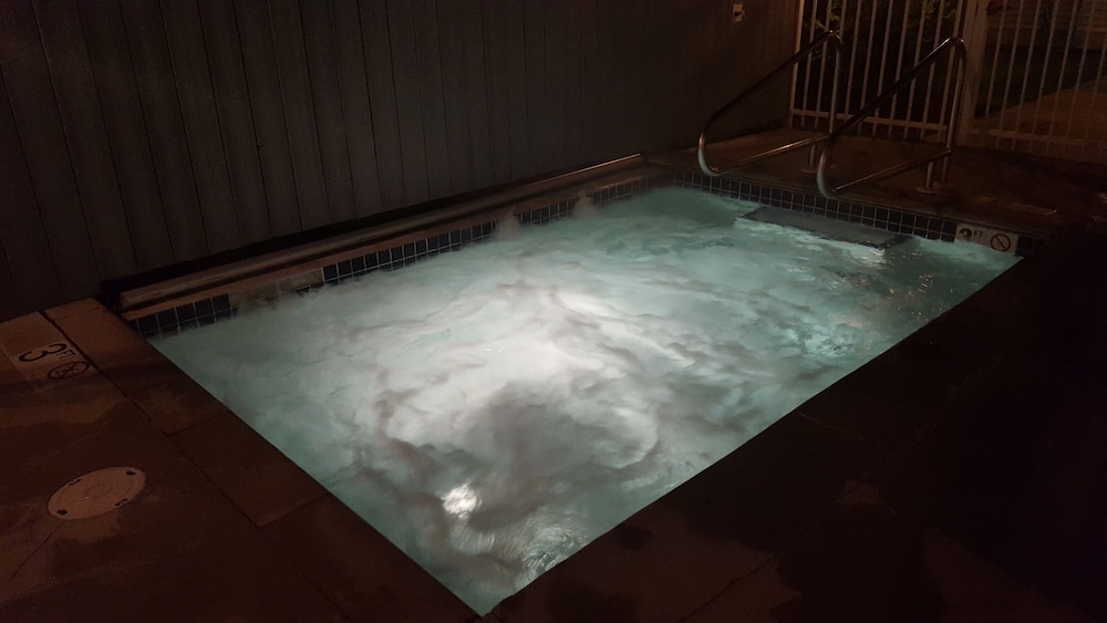 Homestead Suites