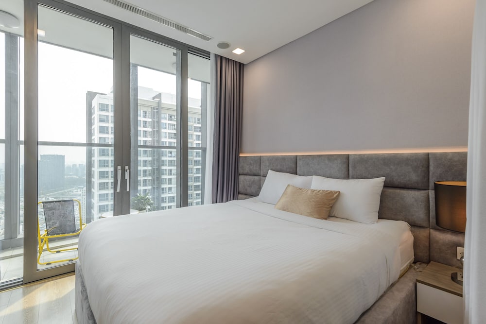 Landmark 81 - Unique Condotel
