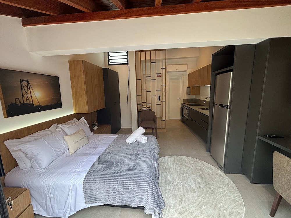 Complete Studios in Downtown Floripa - CMA