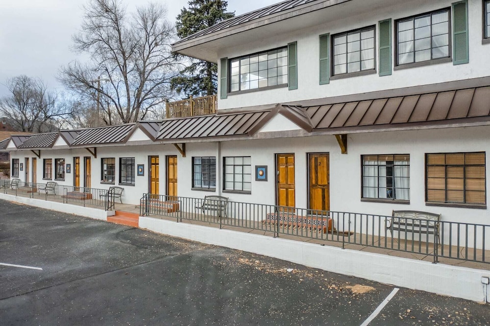 1BD Suitenear Old Colorado City & Hiking!dogs Welcome! view 5