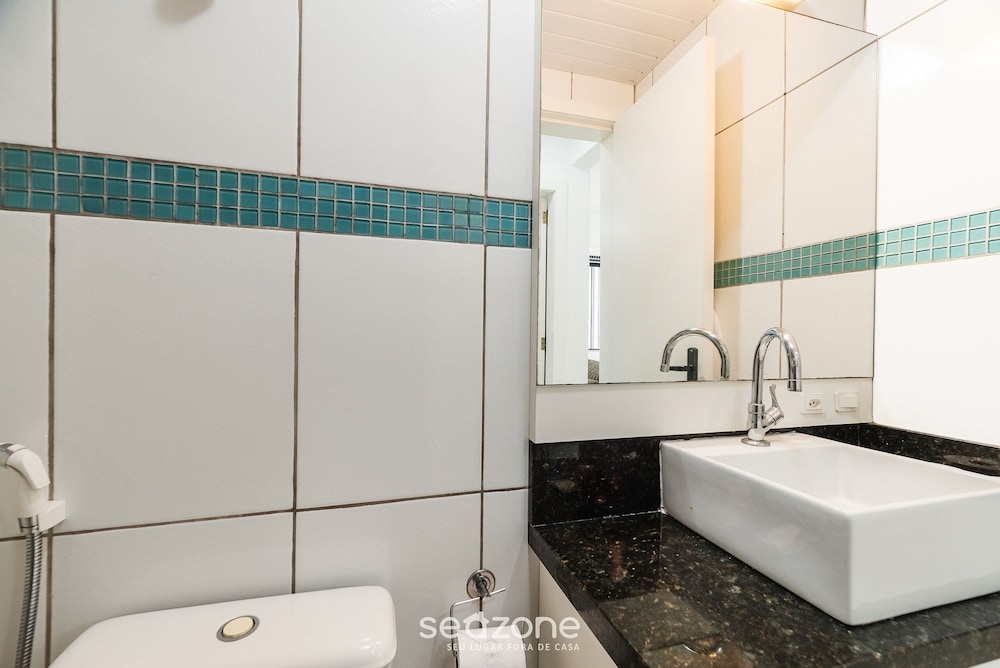 Apartamentos a 400 m da Praia em BC - CEV