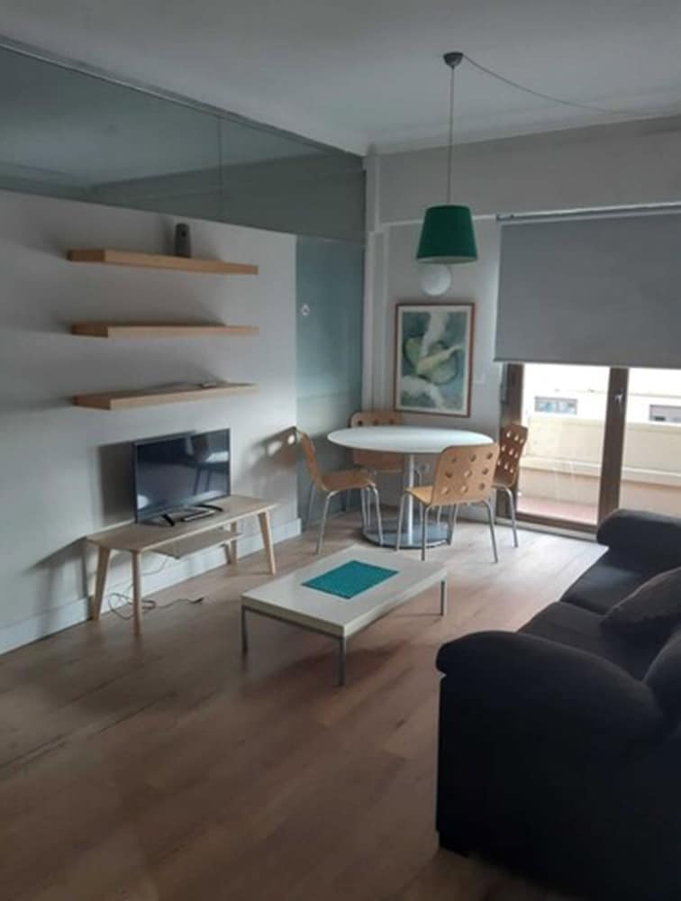 Apartamentos Mayerling Bisbe Urquinaona
