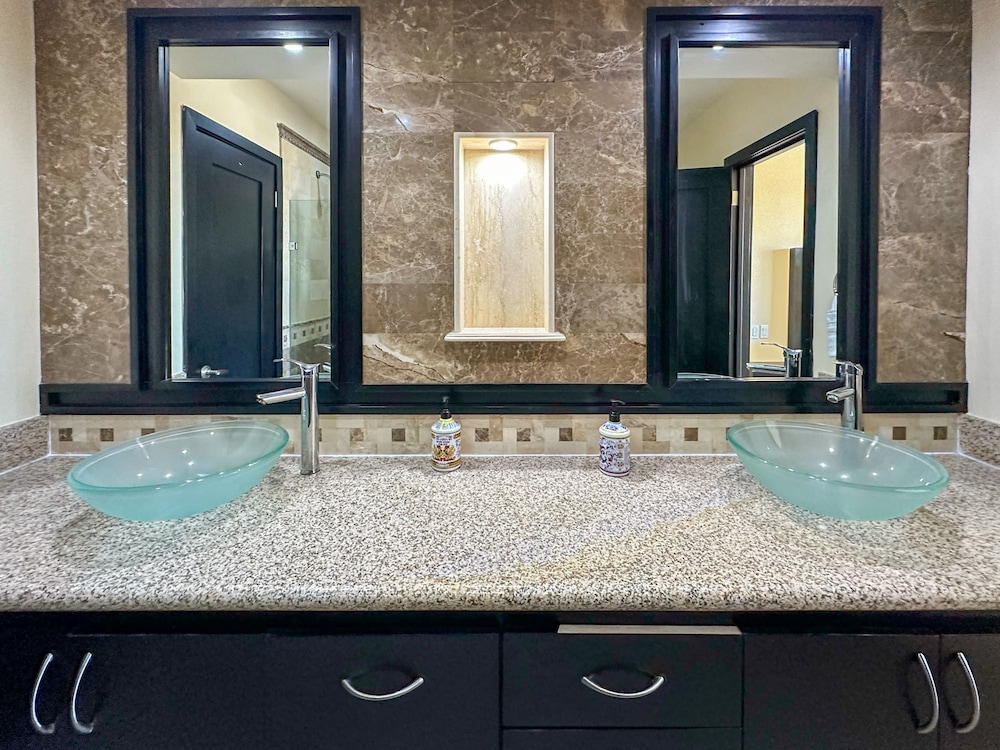 Amazing Location Close to it all Great Price