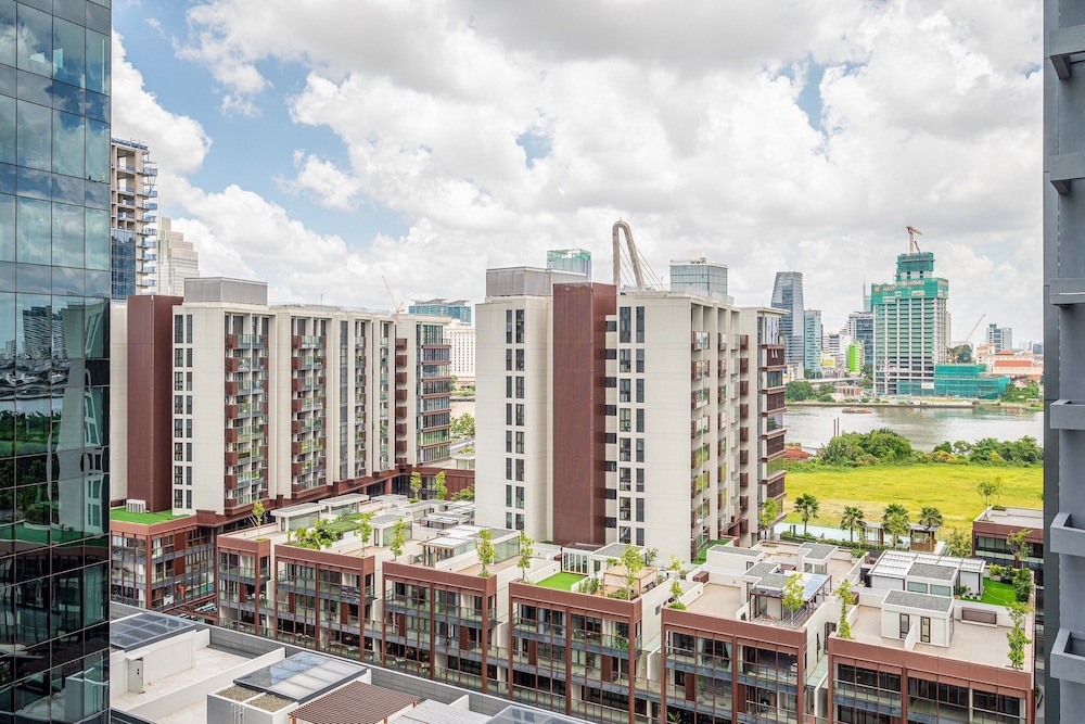 DongDong Apartment The Metropole
