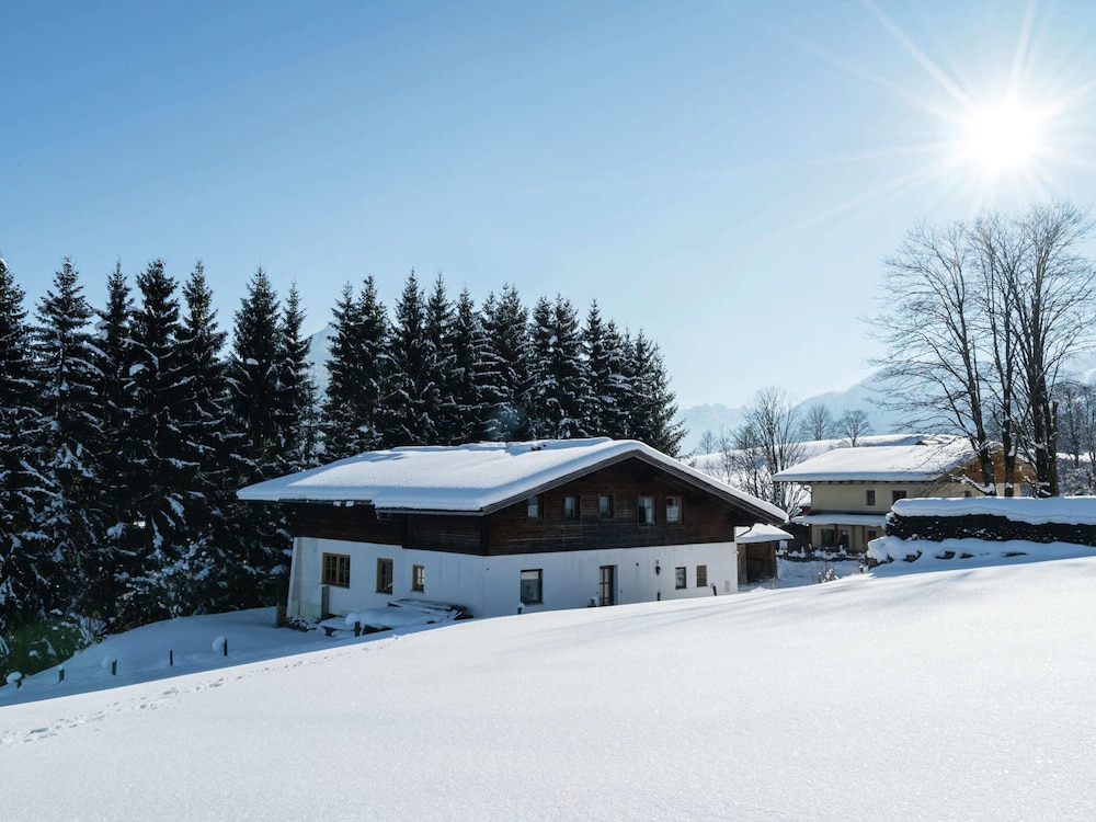 Apartment in Flachau Near Ski Lift