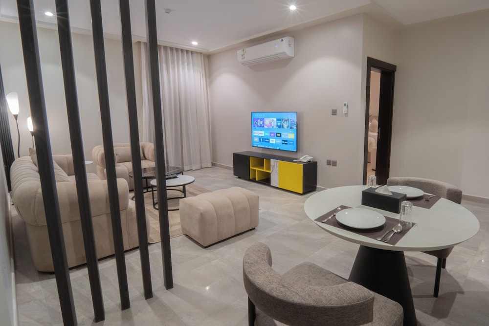 Orient Jewel for the serviced apartments - جوهرة الشرق للشقق المخدومة