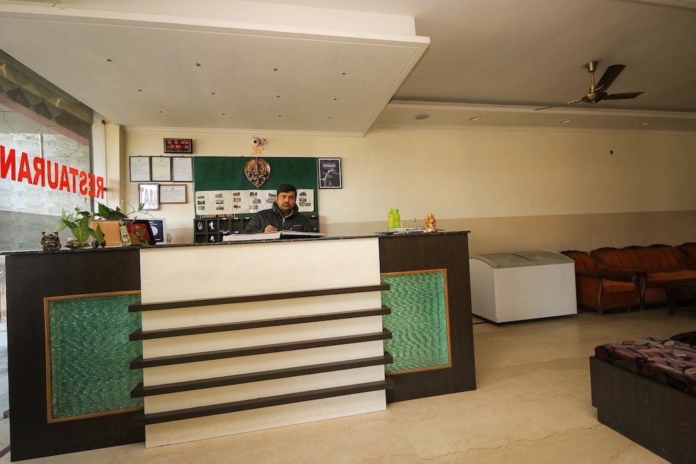 OYO 26596 Hotel Ambika view 2