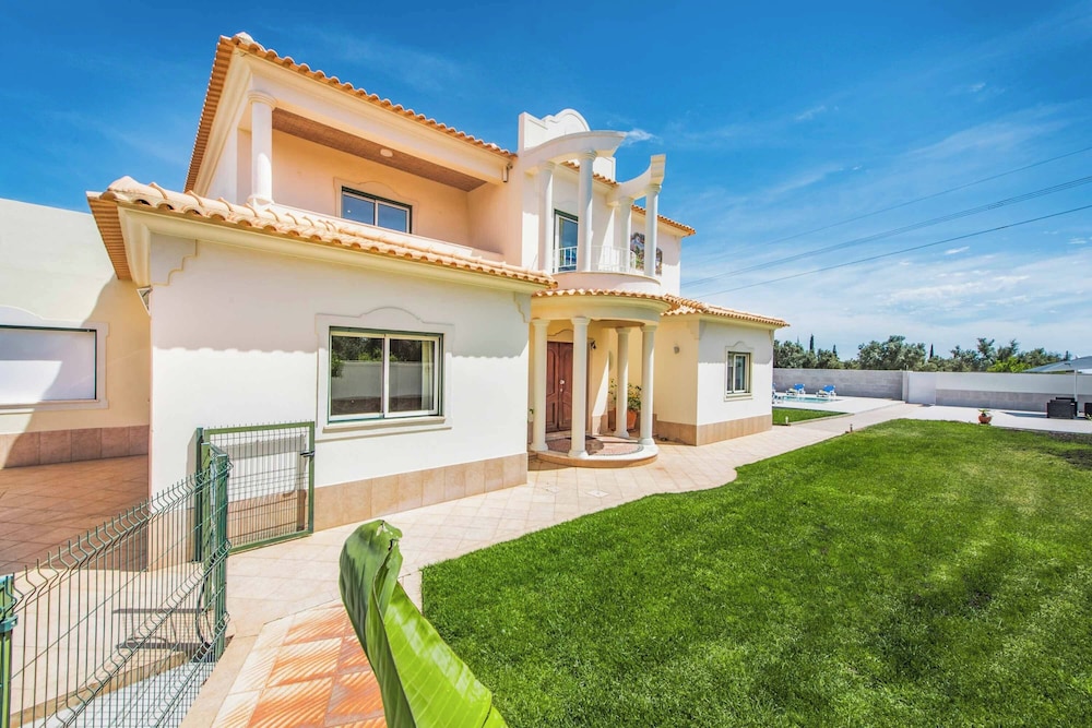 Villa Dourado