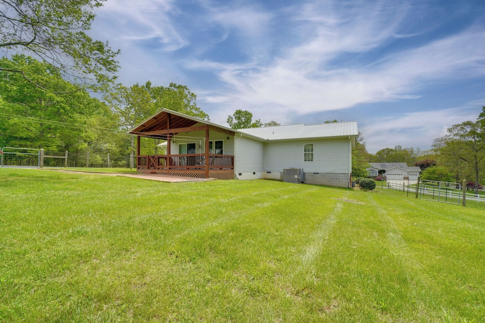 Horse-friendly Crossville Home! Golf, Hike & More!