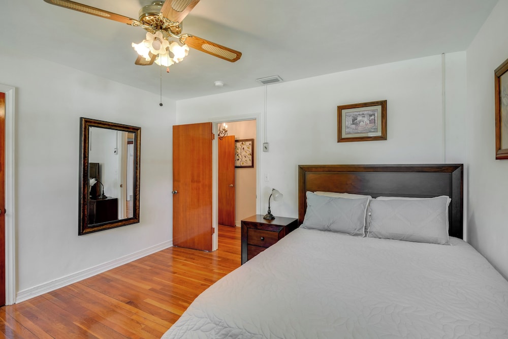 Private 3-acre Retreat w/ Game Room in Bunnell!