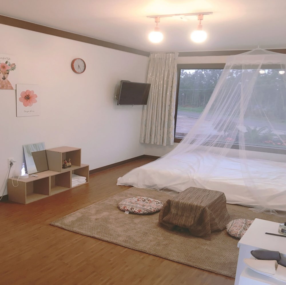Wedding House view 4
