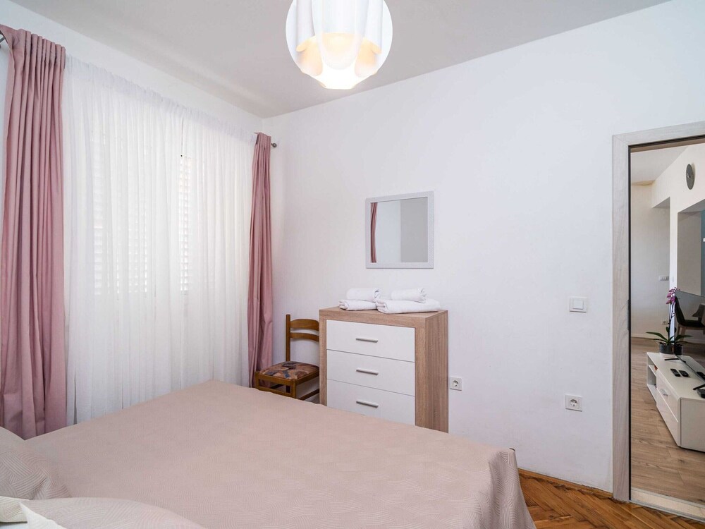 Apartment N&I - One Bedroom With Terrace