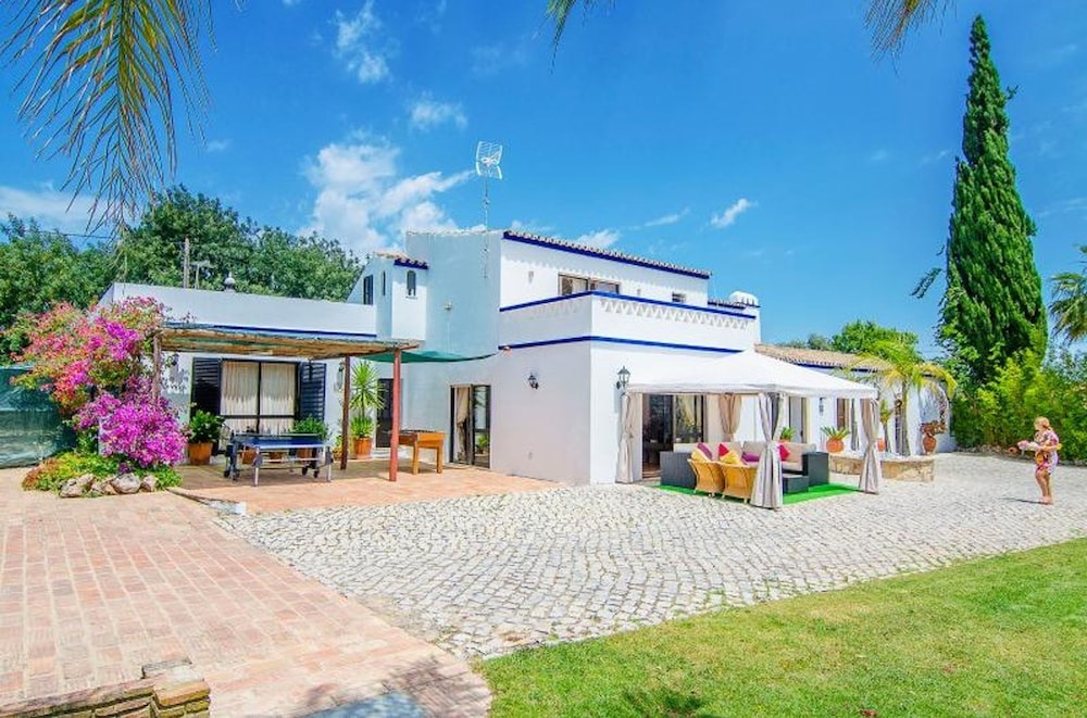 Idyllic Farm House Amazing Landscap Sea View