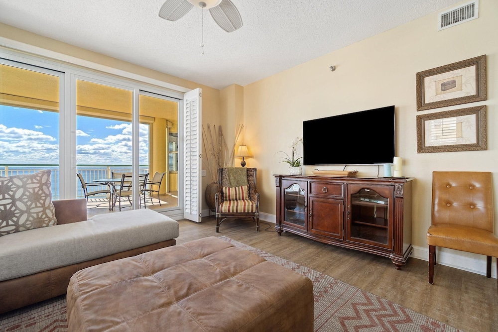 Beach Colony Tower 9A view 3