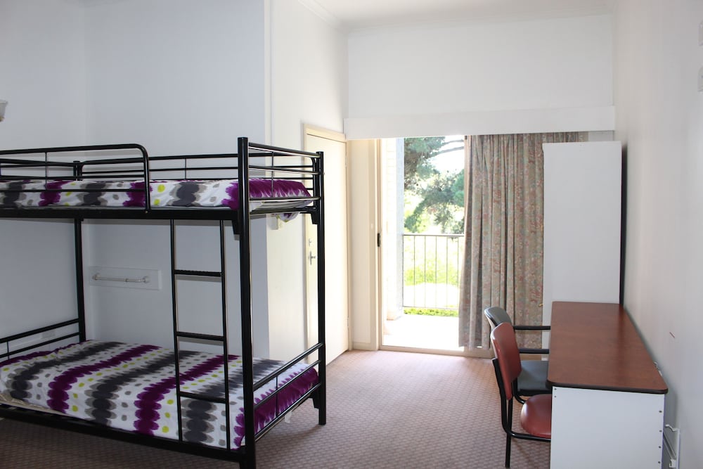 SJ Hostel